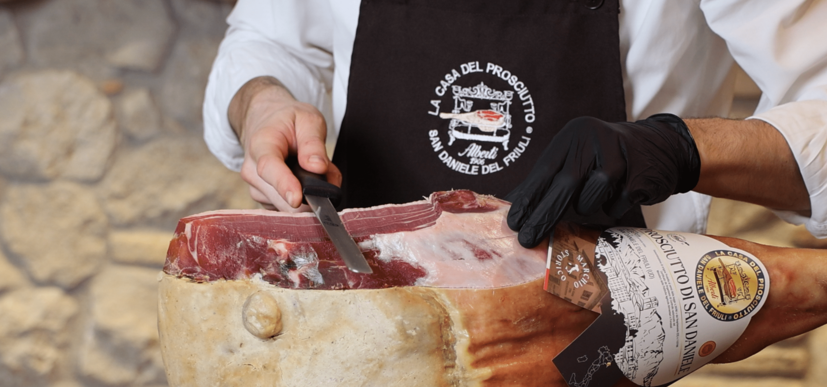 Il modo migliore per affettare il prosciutto San Daniele