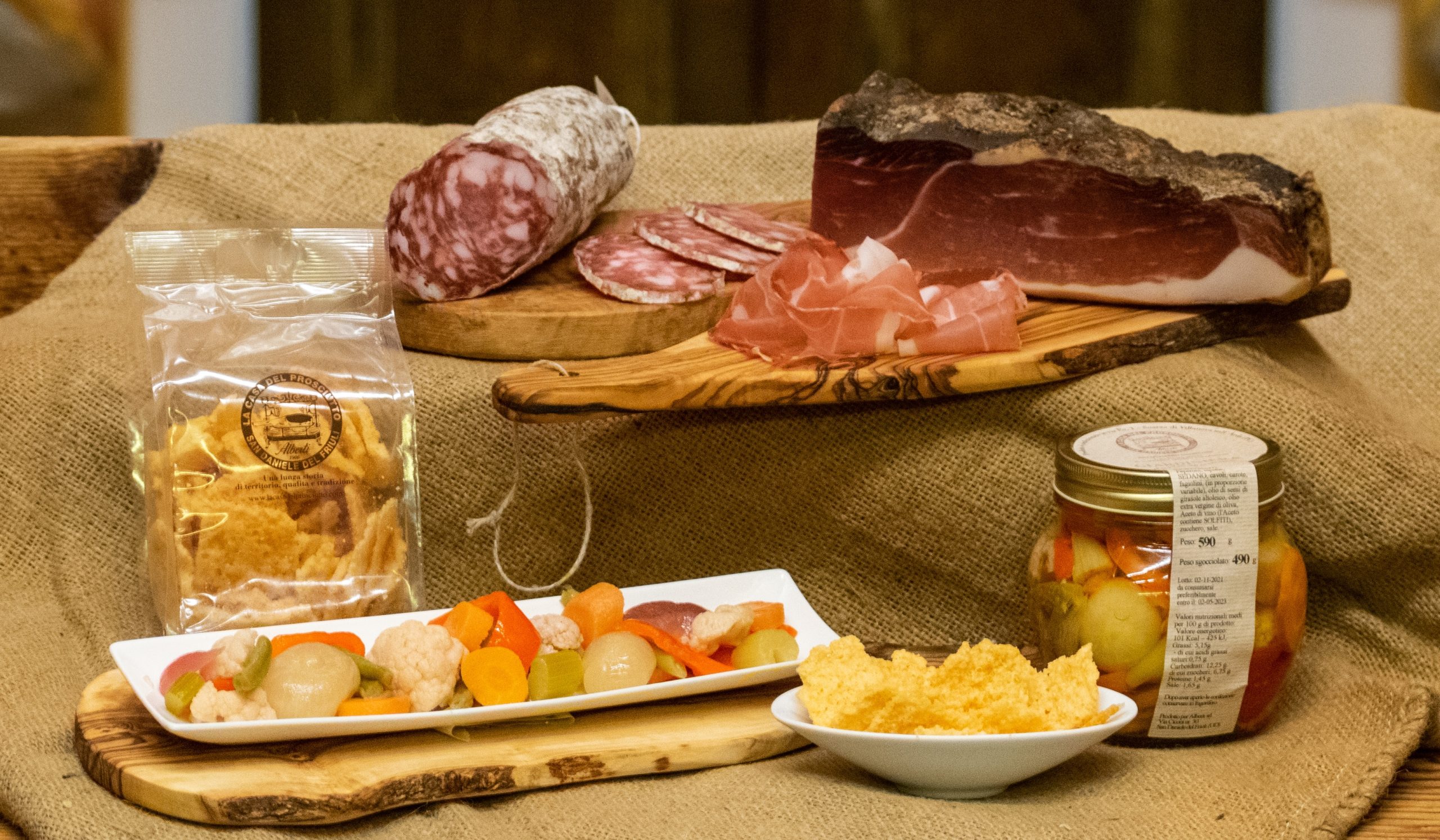 Come servire il prosciutto San Daniele sulla tavola delle feste